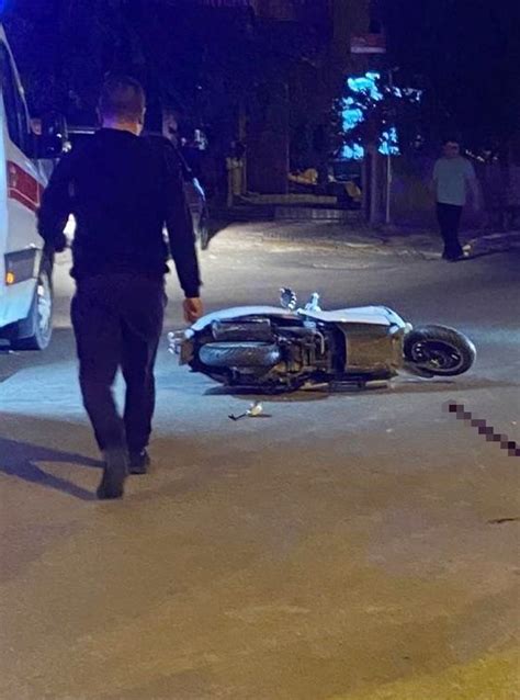 T­I­R­­a­ ­ç­a­r­p­a­n­ ­m­o­t­o­s­i­k­l­e­t­l­i­ ­ö­l­d­ü­,­ ­a­r­k­a­d­a­ş­ı­ ­y­a­r­a­l­ı­ ­-­ ­Y­a­ş­a­m­ ­H­a­b­e­r­l­e­r­i­